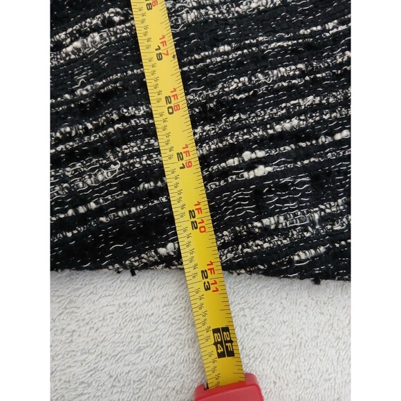 M.M. LaFLeur Blazer Size 4 Boucle One-button Asymmetric Hem Black White Office - Picture 15 of 16